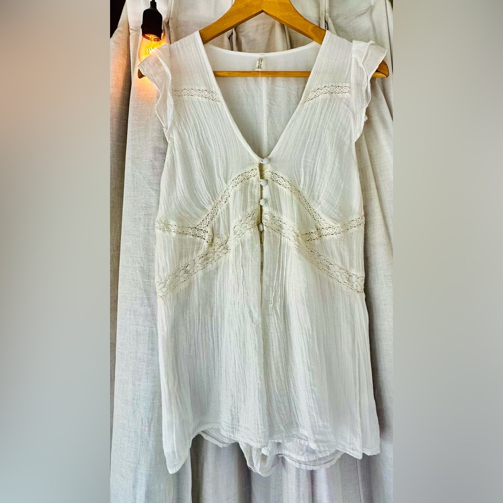 URBAN OUTFITTERS ANYA Romper. Cotton Gauze. Lace Trim. Jumpsuit. Playsuit. SMALL